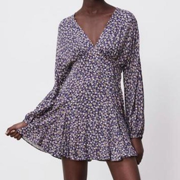 Zara Dresses & Skirts - ZARA Long-sleeved Floral V-Neck Mini Dress